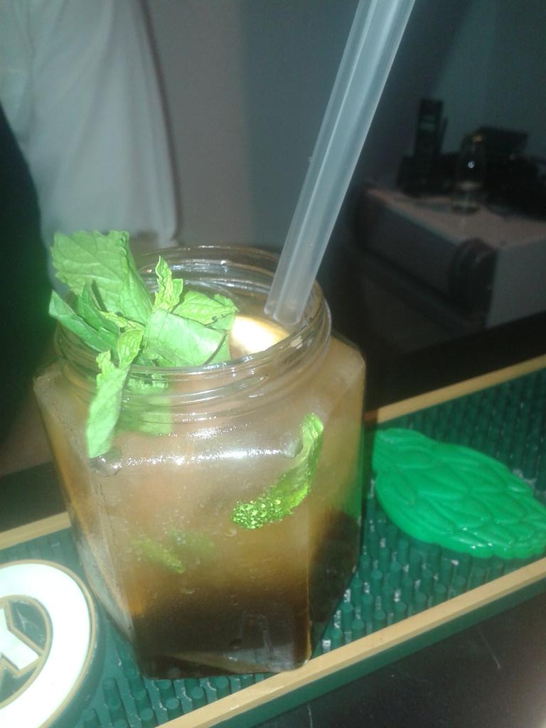 AgusBenedicto's tweet photo. #CynaryArte #JulepdeCynar @cynararg https://t.co/LSVHTfu7ow