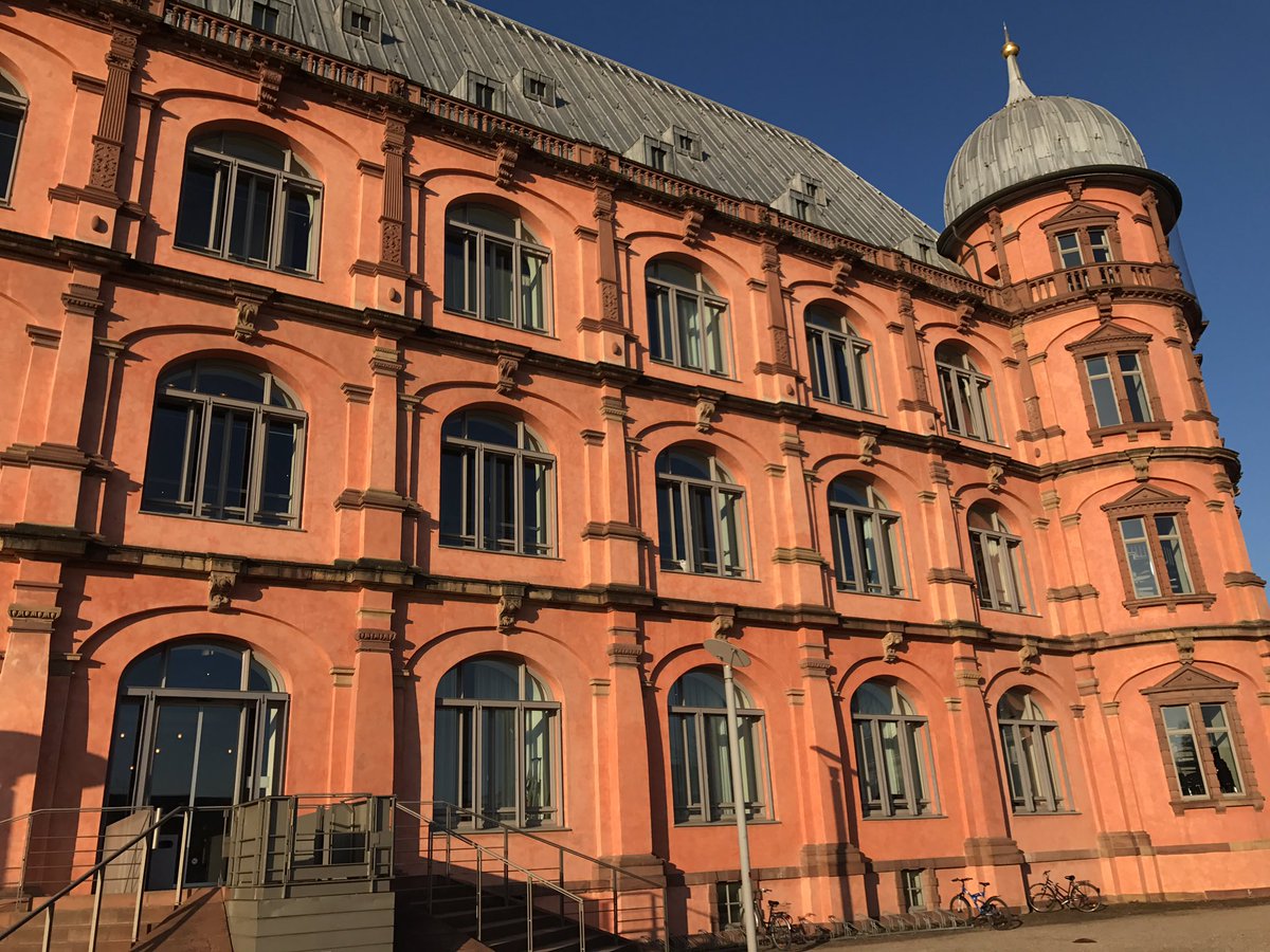 Heute morgen Seminar in der Musikhochschule Karlsruhe über den Beruf des Musikpädagogen in den öffentlichen Musikschulen des VdM