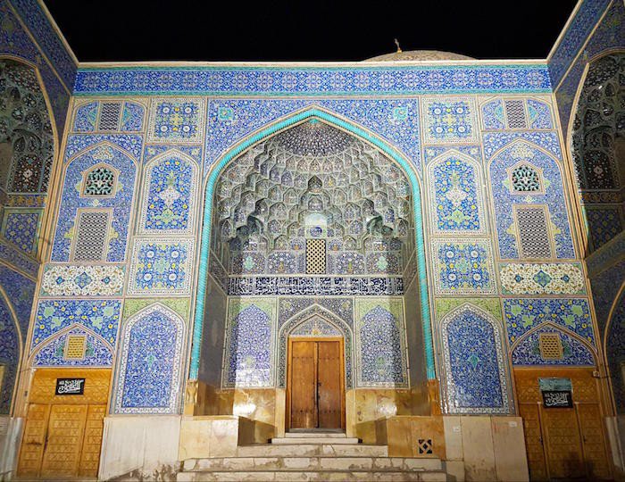TripZillaMag's tweet photo. The REAL #Iran – in #Photos https://t.co/OiXG3igFyX #Travel #Isfahan #Mosques #Tehran #UNESCO #Shiraz #ImamSquare #GolestanPalace https://t.co/8rxkDpsHNr