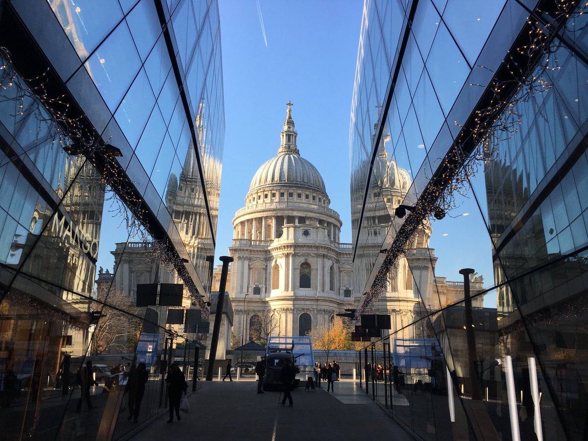 KLCSchool's tweet photo. Wow - some of the student photos from our #architecture #walkingtour this week are stunning! #klcfda #inspirationday https://t.co/Py8cs5IkBR