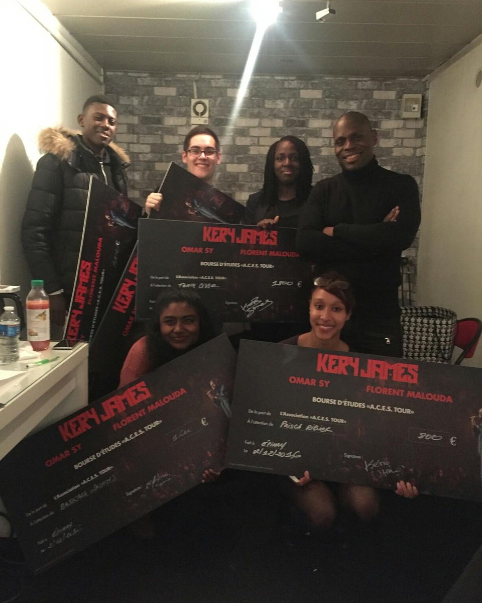 KeryJames's tweet photo. En photo avec les lauréats qui ont obtenu la bourse ACES à Épinay sur Seine hier soir.
L'aventure ACES continue.... https://t.co/hARBi33DKD
