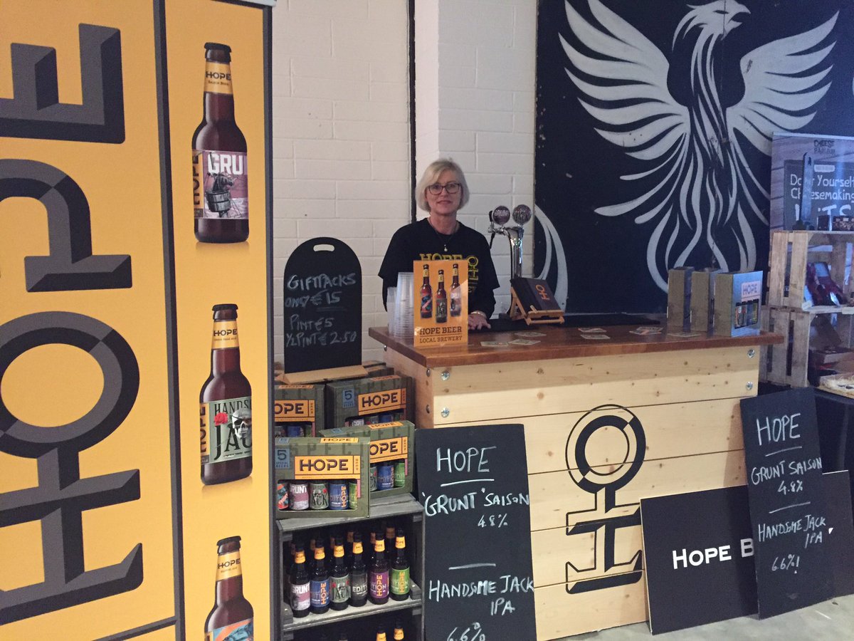 TeelingWhiskey's tweet photo. Check out the lovely folks @HopeBeerDublin @FunkedUpFixies @woodkeybrewing #Splate & #SunlightMorningFlowers! With all your festive needs! https://t.co/u5KXPhzJjs