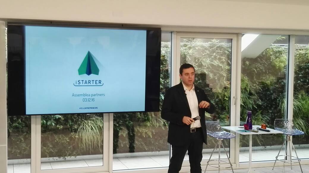 edocalia's tweet photo. .@iStarterItaly shareholders meeting. Welcome speech by  @ngarelli @Cimminelli, with the pic of our 1st meeting back in 2012 #istarter2016 https://t.co/o1KuVTIQSu