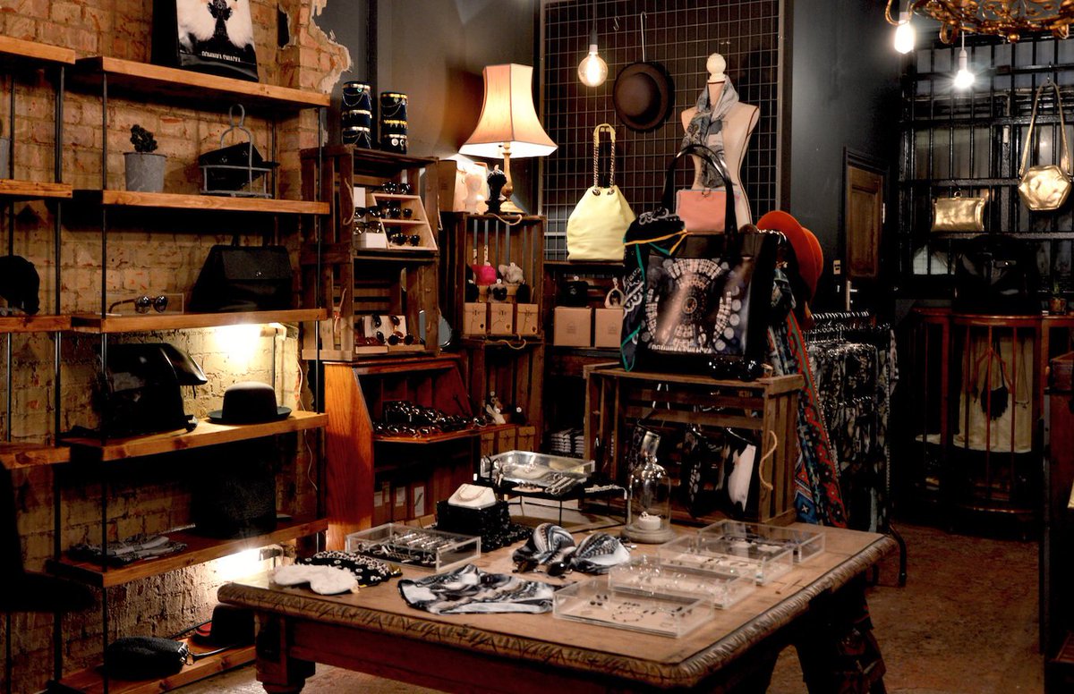 Traditional store thinking about making the move online? Here's some helpful advice from <a href="/kafourou/">Eirini Kafourou</a> and <a href="/megaventory/">Megaventory</a>: ecommercervw.com/ecommerce-stra…