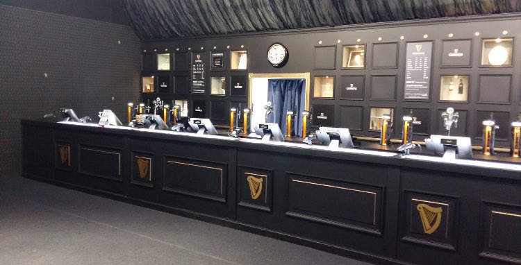 ElGrinchos's tweet photo. Get yourself down to the @GuinnessGB Surge Bar at Twickenham today. Big game! @TROexperiential #Guinness #Rugby #Events #ENGvAUS 🏉 https://t.co/iaUNZoHerF