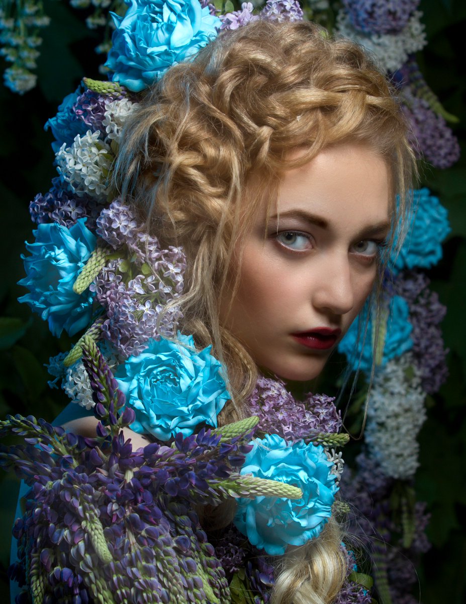 mserkankilic's tweet photo. Mother of Flowers #skdesign #photography #fictional https://t.co/xr9y2pSfmN