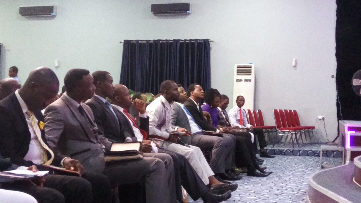 mouldbreaklive's tweet photo. #BreakfastConference
#StandGospel
God is no more forgiving sin, He has taken it away already - Pastor Chima
@refinedcitizens https://t.co/qrNDD0BkR5