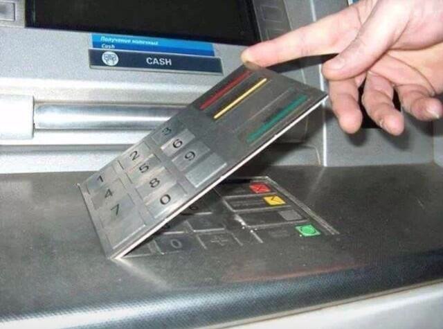 news24tvchannel's tweet photo. इस ट्रिक से सिर्फ 6 सेकेंड में हैक हो सकता है आपका ATM, क्रेडिट कार्ड! #atmcard #cardhack #6second https://t.co/KAnQFyDiwY https://t.co/PU7oVzY2J5