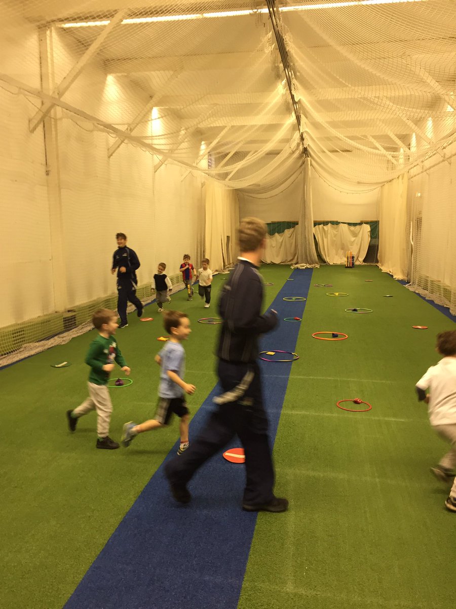DFCALtd's tweet photo. #littlecrickets 3-5 year olds week 10 @Gloscricket #fun #learning #fundamentals https://t.co/1YcpODPxH5
