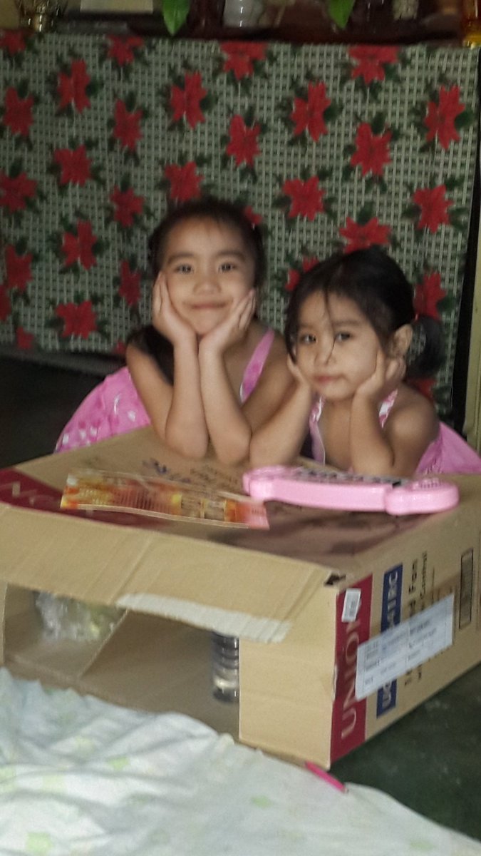 jenlapuz22's tweet photo. Two  Baby girl 😛😜
# happy https://t.co/dQvJYazHgM