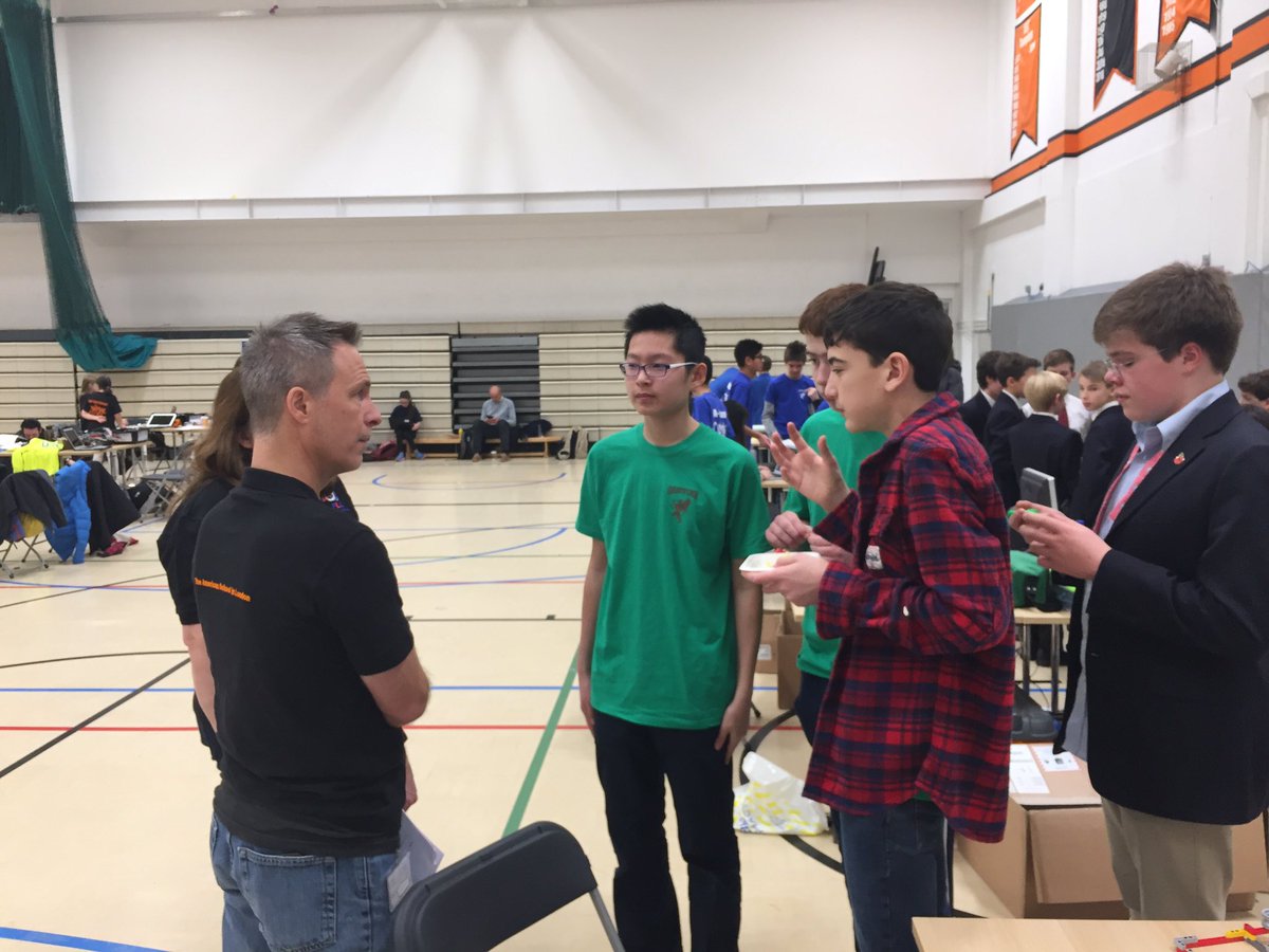 GriffinSprog's tweet photo. Good grilling from the Core Values judges. Nice nachos, Ethan. #LondonFLL https://t.co/8ETGCBp6Zj