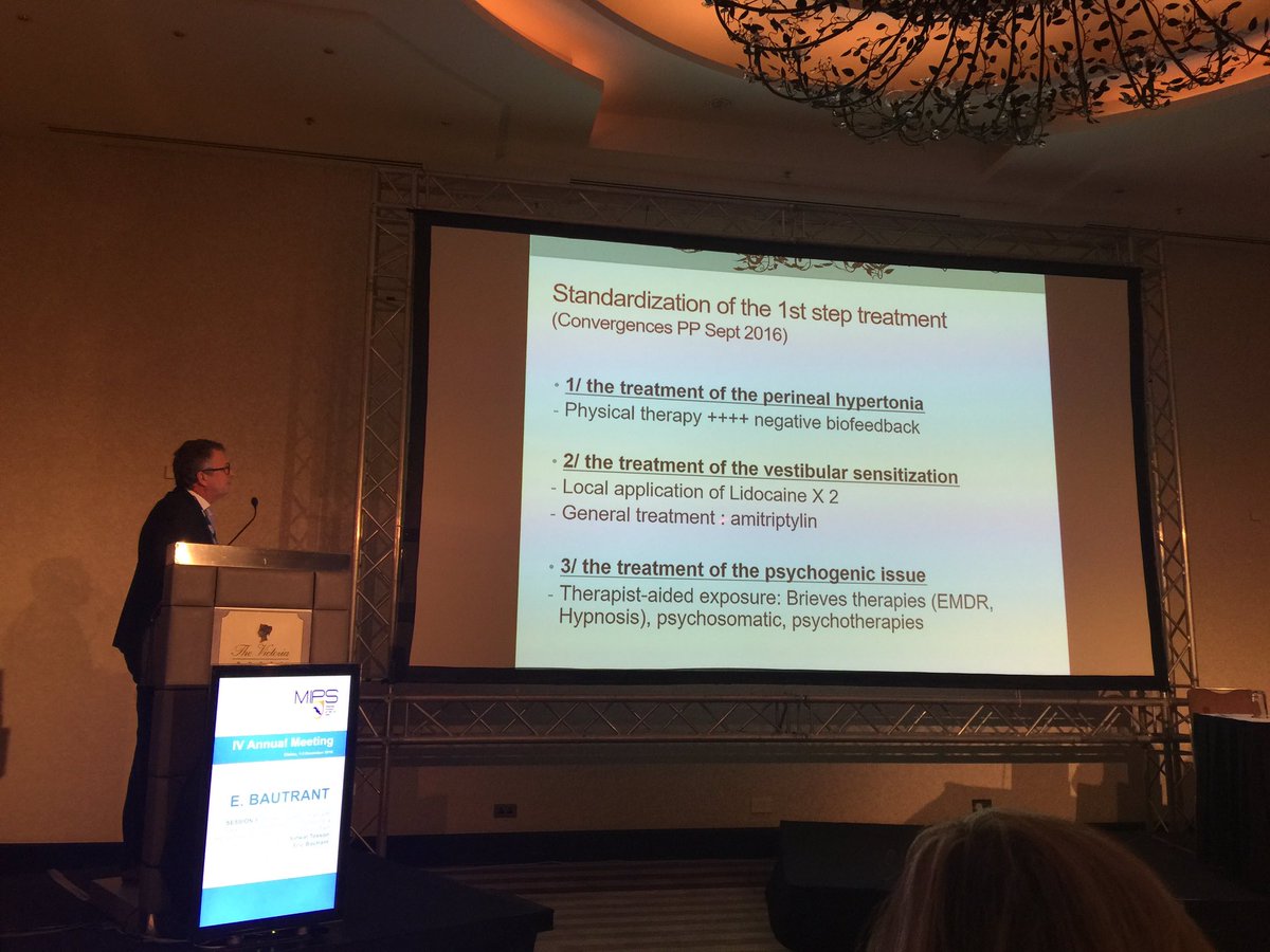 LaiaBlancoRatto's tweet photo. El Dr Eric Bautran defendiendo #fisioterapiadelsuelopelvico como la primera opción de tratamiento en la #vulvodinia en la #MIPS2016 https://t.co/nL8oNFCTW5