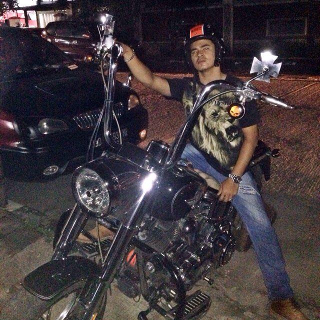 Come hangout with me on #BIGOLIVE. web.live.bigo.sg/2111861067_148…