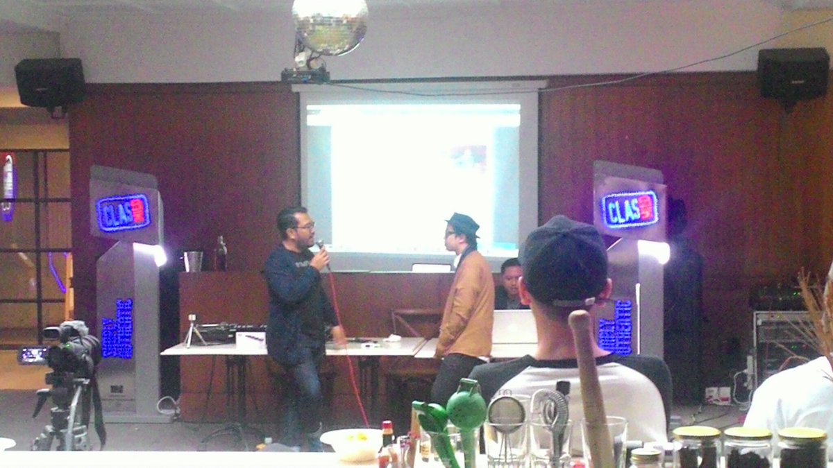 Proper_Live's tweet image. And now EDUTAINMENT ELECTRONIC MUSIC SCENE At @145backyard bersama @grahadea  #BEEMS2016