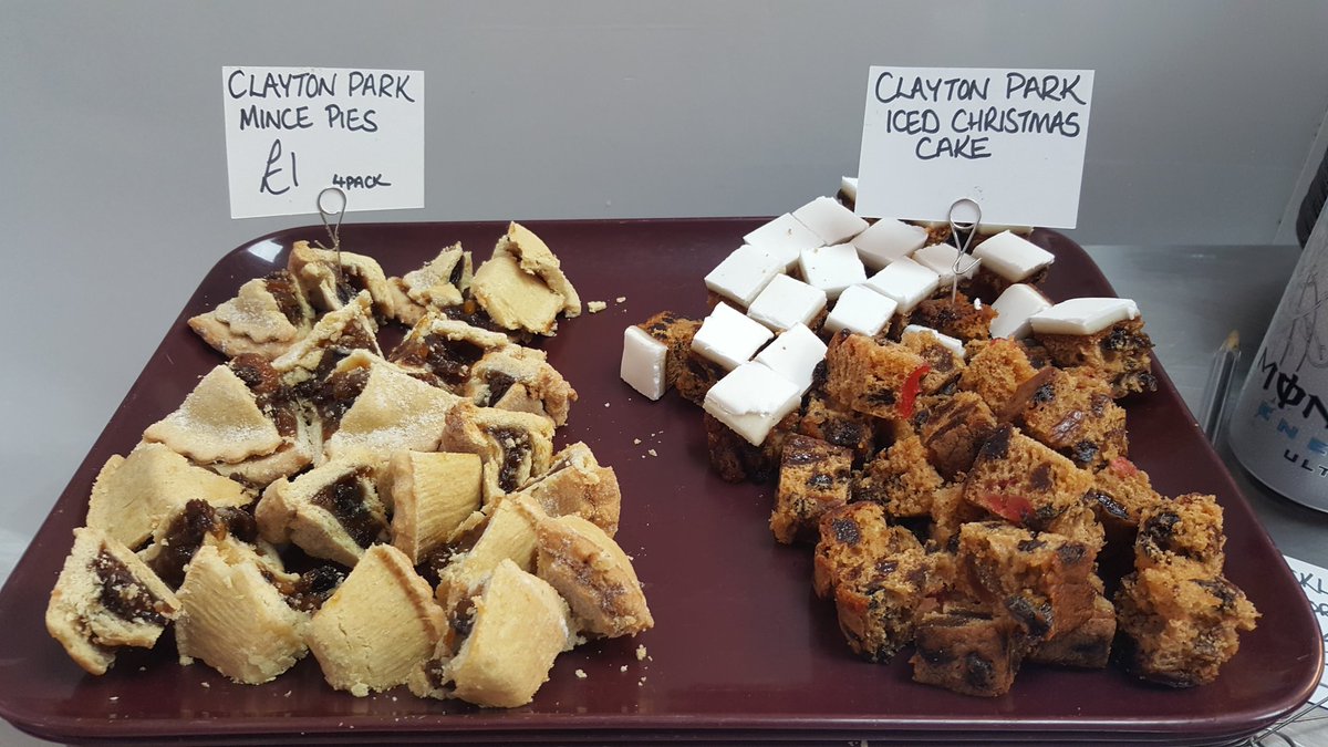 SparSaltburn's tweet photo. Celebrating #SmallBizSatUK with delicious Christmas goodies! It's not too late to order- come see us! @SPARDSAP @SPARintheUK https://t.co/skrn1YAcgp