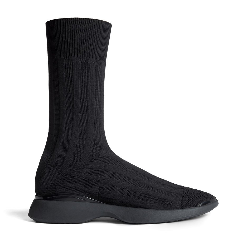 Channeling #bladerunner bit.ly/2gEUZLm #shoes #winter2016