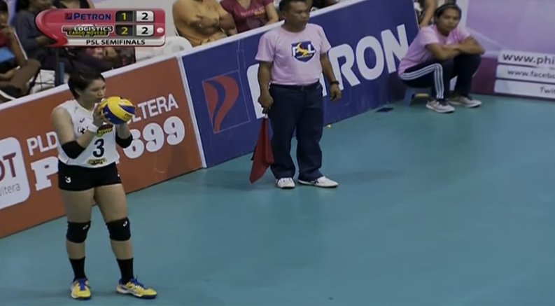 OneSportsPh's tweet photo. .@mikareyesss with the serve for F2 Logistics!!!

#PSLonCignal #PSLGrandPrix #TheStrongWillSurvivePSL https://t.co/Jbj3qsnI56