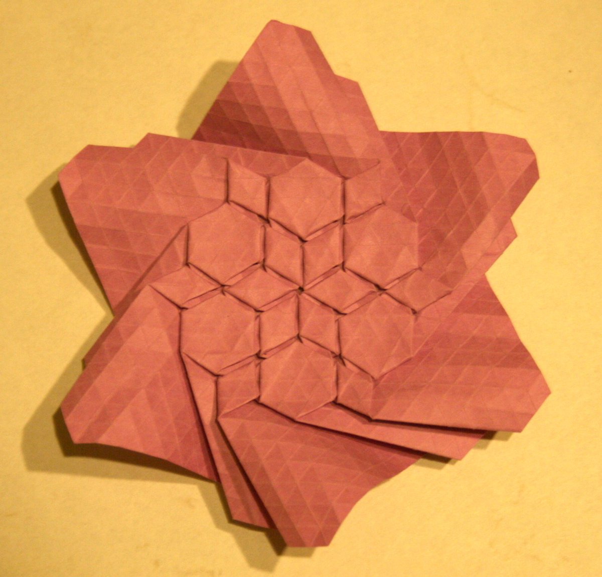 pie_studio's tweet photo. 오리가미 테셀레이션 origami tessellation 수업있으면 좋겠어요. 수업 아니면 취미 모임 같은거... https://t.co/rY93iOpugu