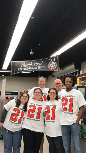 taterbug1968's tweet photo. @twhfootball Specs in Sterling Ridge wishing the HIGHLANDERS good luck today!! #GoHighlanders #miltonstrong21 https://t.co/iX9WvPDnSS