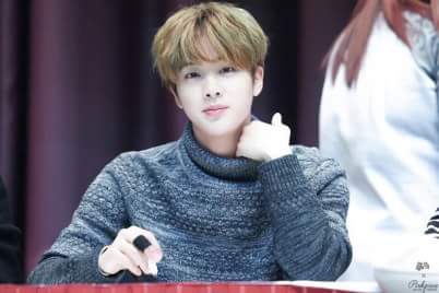 NaruDsu's tweet photo. #HappyPrinceSeokjinDay 
Feliz cumpleaños Bebe ❤ Espero que te den mucha comida y muchas cosas que tu quieras ❤ hoy es tu día Princess Jin 😍 https://t.co/1iTGkGAv9Q