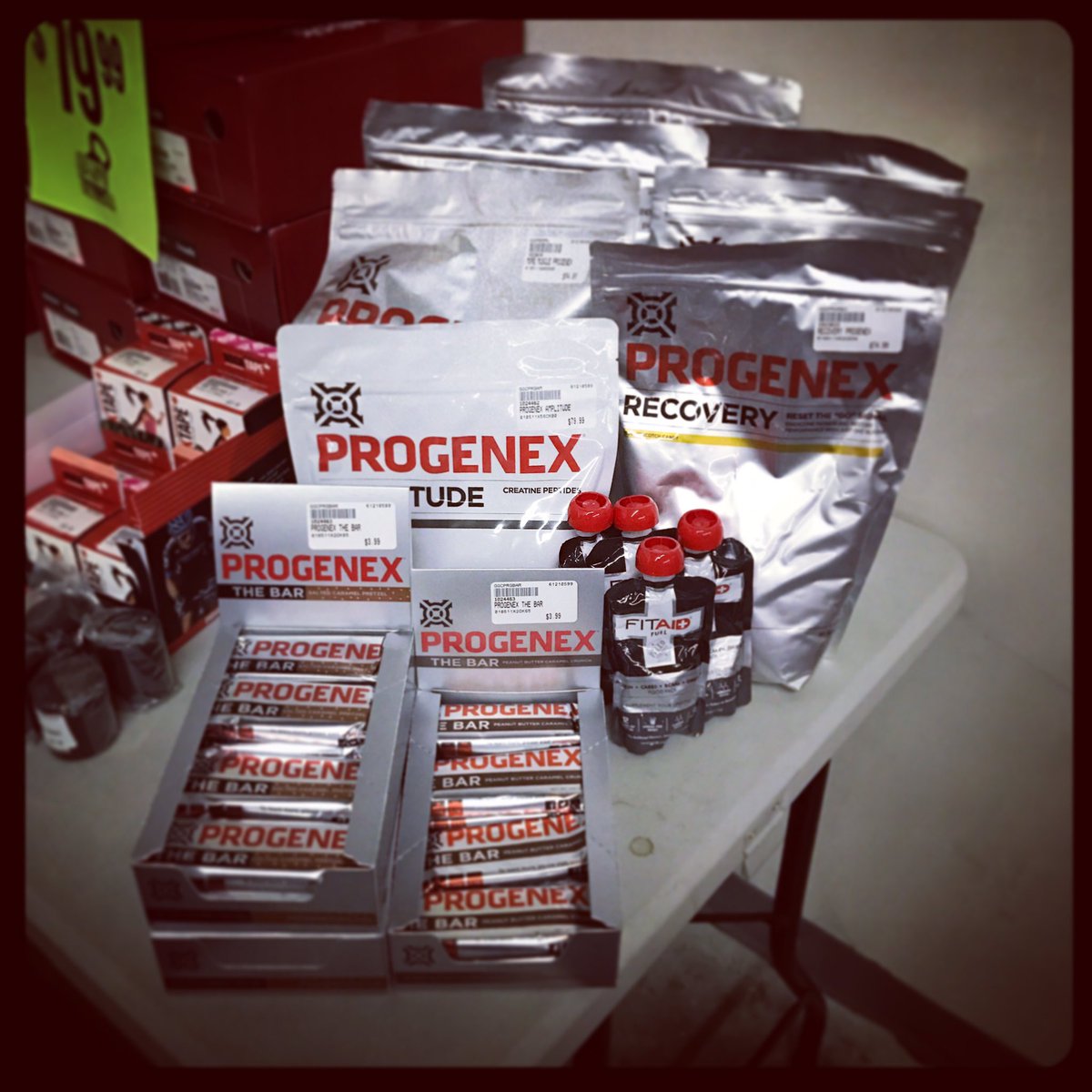 PIASOttawa's tweet photo. We're set up onsite @CrossFitCloser today for #Clash2016. Come grab some great deals on @ReebokCanada @PROGENEX & @DrinkFitAID !! https://t.co/jwgEKuTf3I