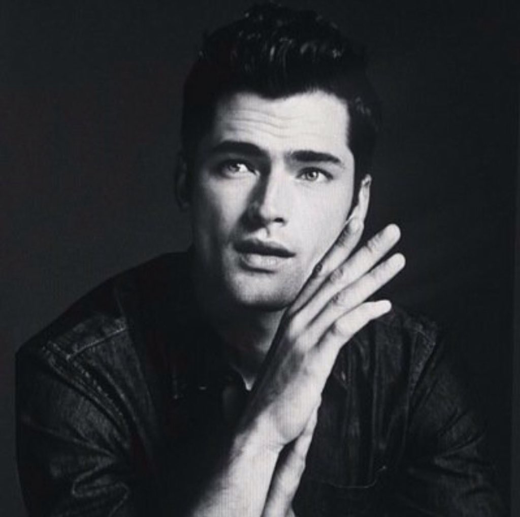 new fake. please retweet? 😊💘