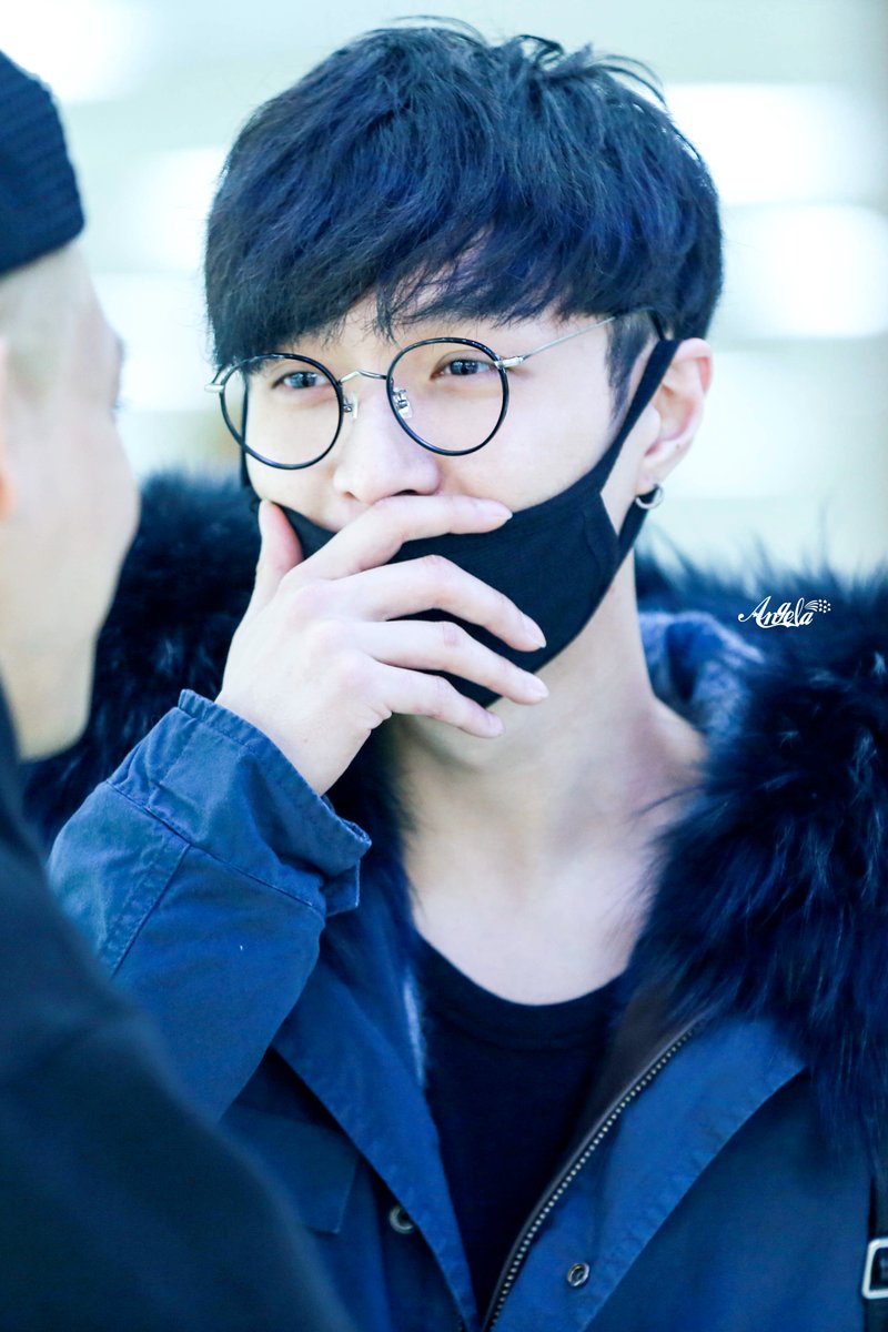 knockknock0408's tweet photo. [HQ] 161120 LAY cr.我是小葡萄呀
https://t.co/vb5jtPhEGi
https://t.co/OzfmJzKTbL https://t.co/y6rxUZLRz2