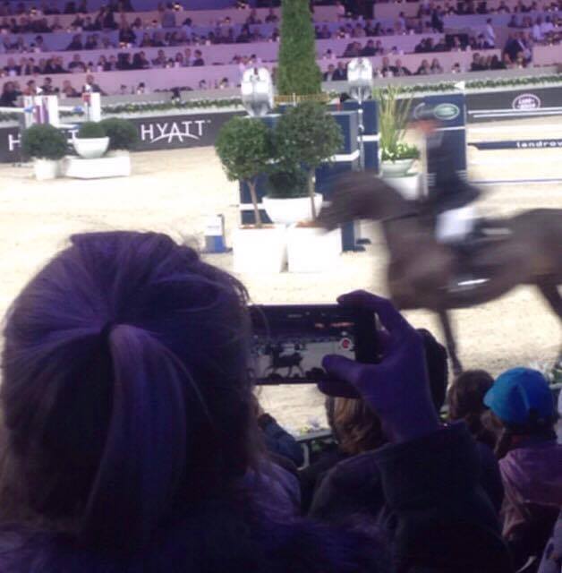 Super_Flagger's tweet photo. Hier soir ça a flaggué sévère aux @LonginesMasters 😋 #SuperFlagger #LonginesMasters https://t.co/PU5kQp6S1U