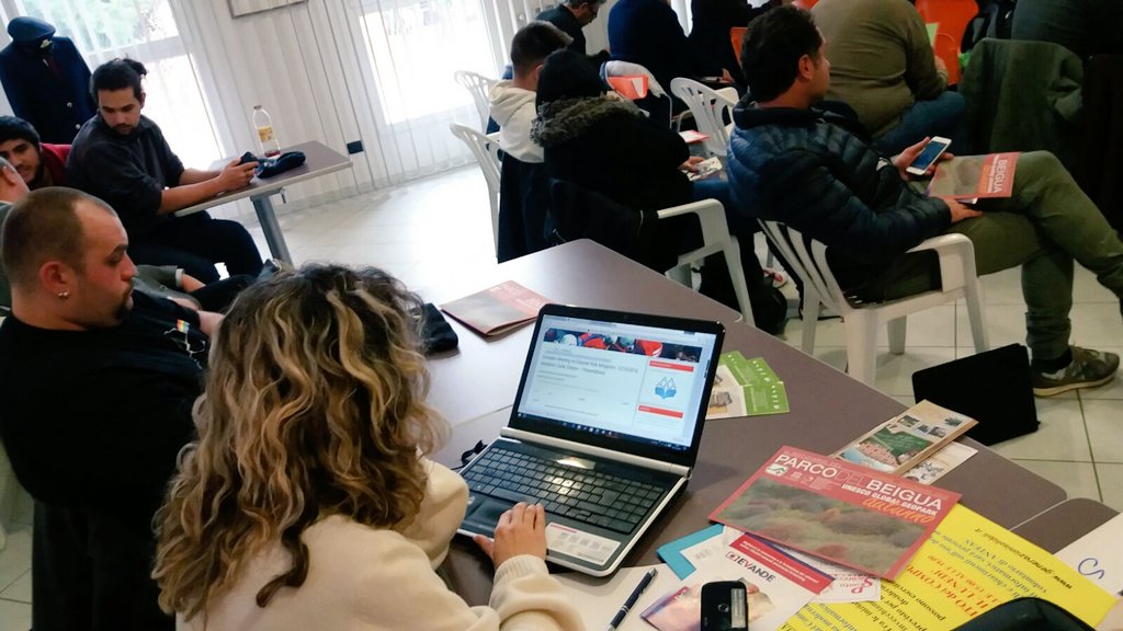 ParcoBeigua's tweet photo. Oggi operatori #Beigua a Carcare: incontro con protezione civile per presentazione piattaforma e-learning #Evande sui rischi naturali https://t.co/wzXyFbStg2