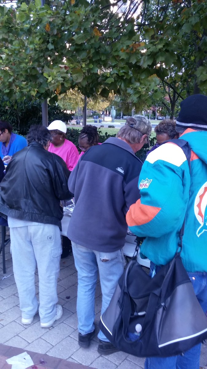clara_heart's tweet photo. Feeding our community https://t.co/kPoZTWUux4