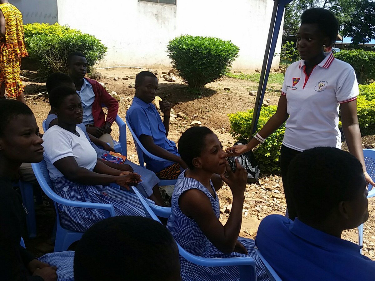 HFFG_Ghana's tweet photo. @YAMghana Akosua Agyepong encourages #young #PWDs to be ambitious in making decisions for the careers. #HopePal #IDPD #Schoolfordeaf https://t.co/L83o9ndZGe