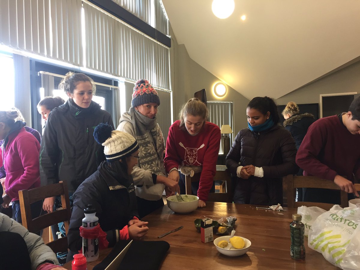 mcgregor_renee's tweet image. Great morning of good preparation #whichblueru
#darkblue
#ouwbc
#theboatraces