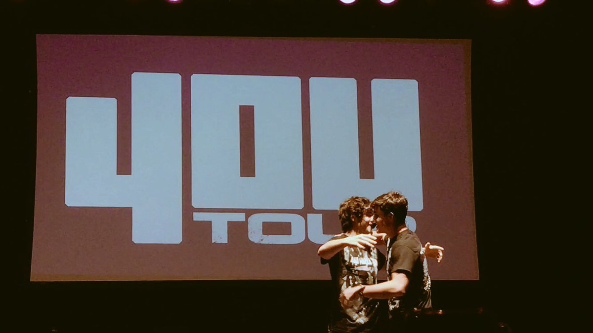 Seriya_Destiny's tweet photo. Throwback to their last show in Sydney 💕@EthanDolan @GraysonDolan #4OU #4OUTour #4OUFans https://t.co/EZzbrQsDck
