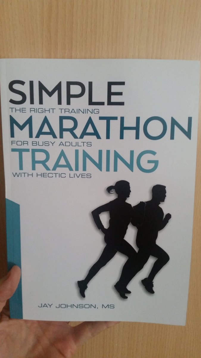 slowdownrunfast's tweet photo. #Greatread had just arrived for the weekend. #Simplemarathontraining Can't wait to dig in. #marathon https://t.co/mSY8G07vYO