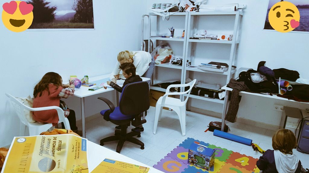 upmairena's tweet photo. En el #IIIEncuentroCupSevilla hasta los más pequeñxs se lo pasan bien. https://t.co/Mwj1w80km3