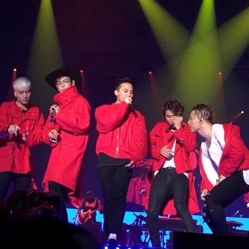 xxxib_02_'s tweet photo. #twitter上にいるBIGBANGぺん全員と繋がるのが密かな夢だったりするのでとりあえずこれを見たBBペンさんはrtもしくはフォローしていただけると全力でフォローしに行きます
🐲02line
🐲大阪VIP
🐲12.28参戦予定 https://t.co/2hXxjaYlF2
