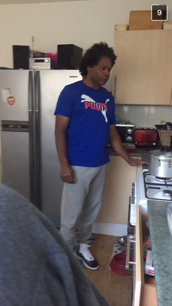 KirkMcNally98's tweet image. He finally came back from the shop 7 years later #blackproblems