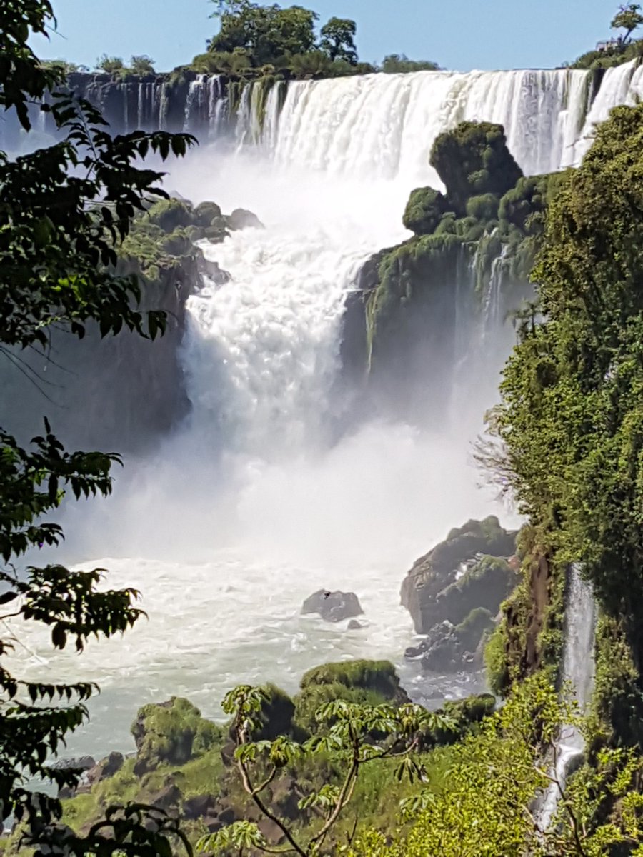 CataratasIturem's tweet photo. Turistas eligen #CataratasTodoElAño  para disfrutar nuevas experiencias en un destino puro natural #iguazu
#cataratasdeliguazu
#iguazufalls https://t.co/Ok0X7paXTL
