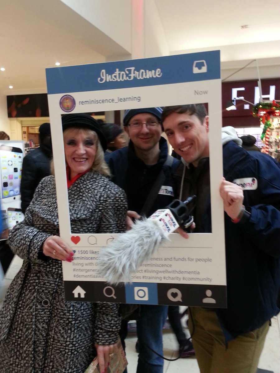 Emma__Green__'s tweet image. #1950s #Christmas window #frameoff #charity #community