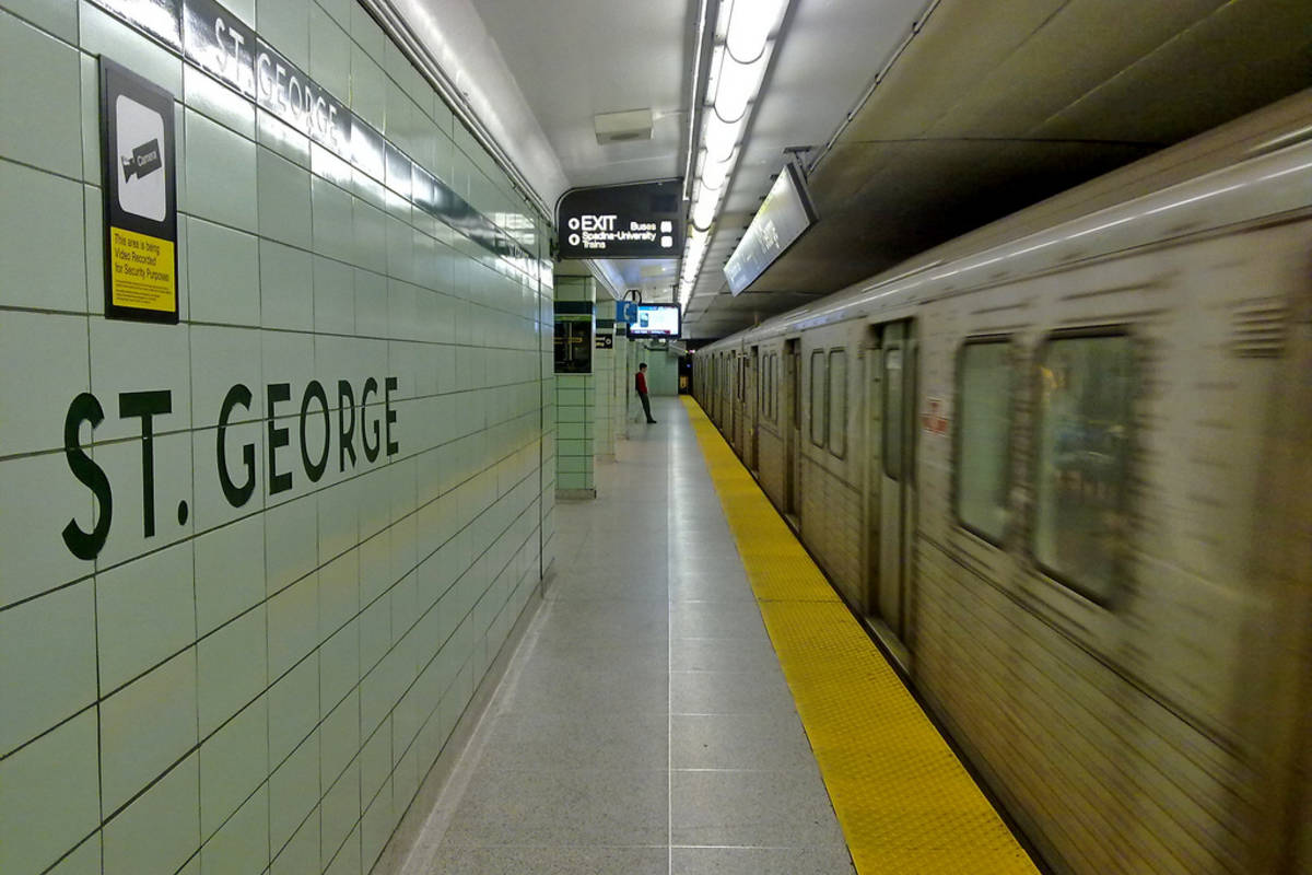 blogTO's tweet photo. There will be major #TTC subway closures in #Toronto this weekend https://t.co/n1Ow2Y6vlR https://t.co/Up3Rw0bcDl