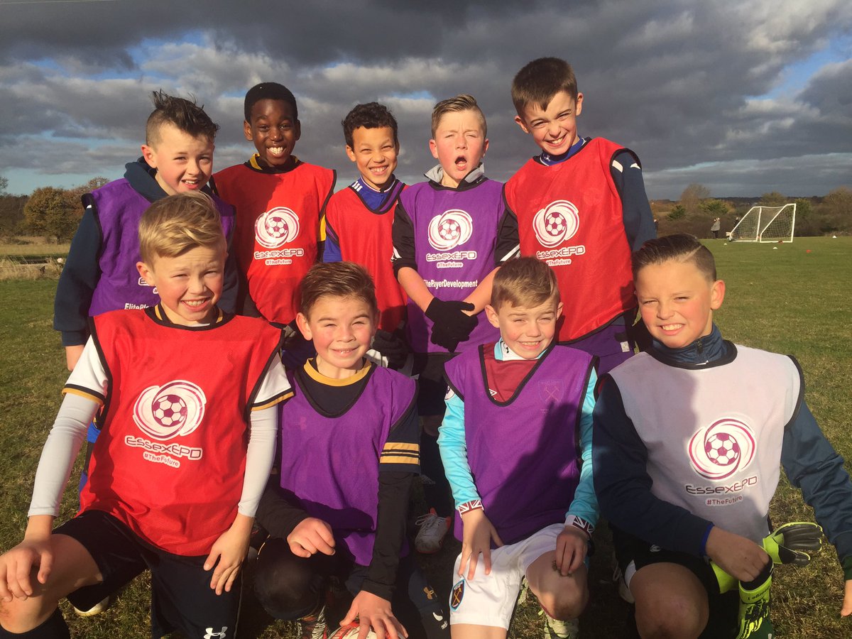 Top training session with these boys @ForestGladeFC this morning. Some individual talent on show but understand a good team ethic. 👍⚽️
