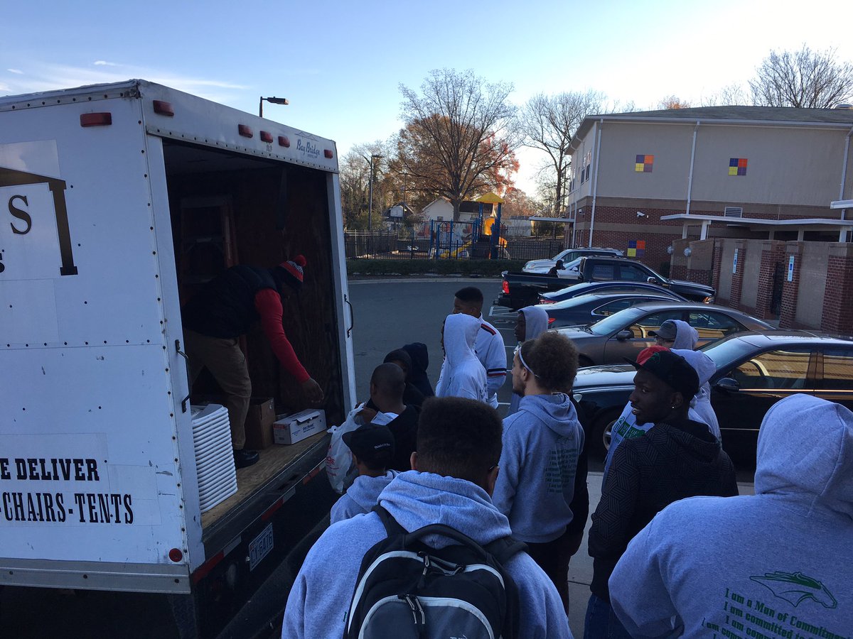 TMLAcademy's tweet photo. The young men of TMLA and The Men of Peace University volunteering at the Union Baptist Church Shopping Expo.@MenOfPeace_WPU @OfficialRYMR https://t.co/6UkXsPhssn