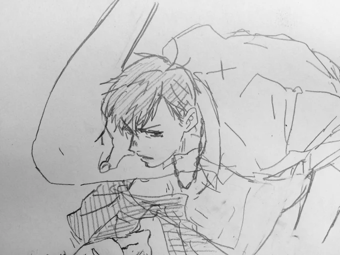 寝ている班長さんにお邪魔するマフィ 
