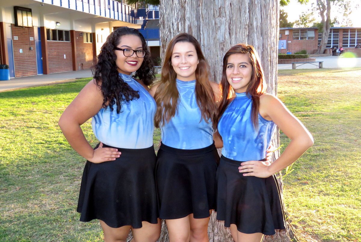 ElRanchoBand's tweet photo. El Rancho Color Guard! #justSpin Looking Good Ladies! @ColorguardErhs https://t.co/Xrj5ssSNnq