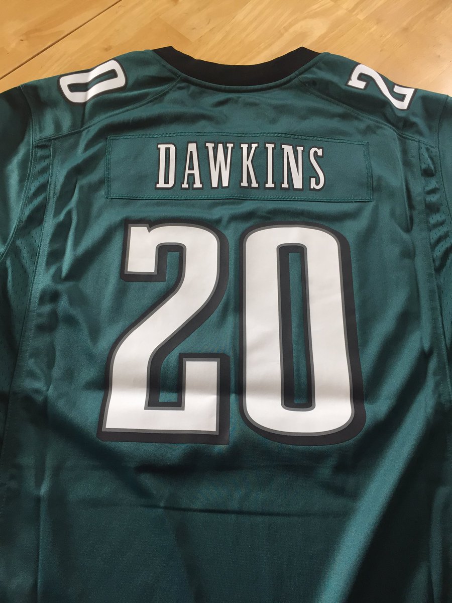 StevenJHill1's tweet photo. Nothing like coming home on your birthday to see the 🐐 waiting for you @BrianDawkins #goat #Canton2017 https://t.co/7EHr6FBEGN