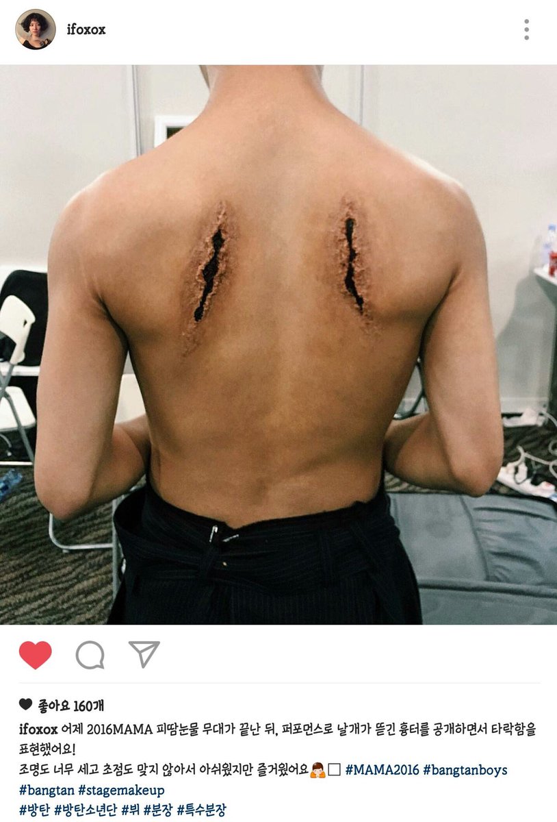 taehyungpic's tweet photo. TAEHYUNG's BARE BACK 

everything is okay okay okay okay /take a deep breath/ https://t.co/Jb2PWsxGIh