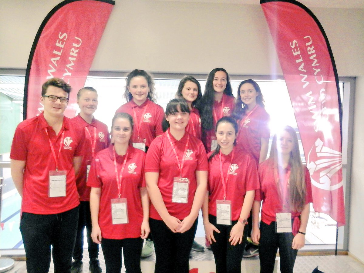 SwimWales's tweet photo. Diolch Yn Fawr to the young ambassadors who have helped out at the Swim Wales Short Course Champs @sport_wales #SWSC16 https://t.co/88QT9b5IPb