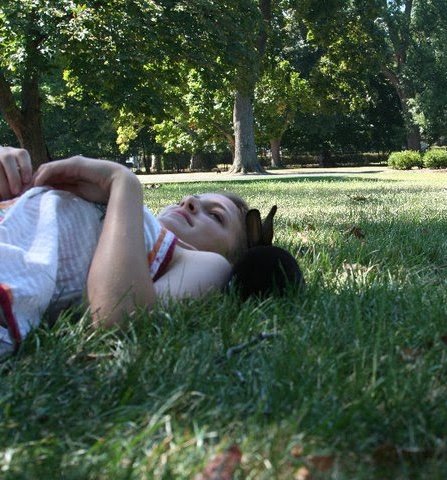 cbeartweeter's tweet photo. I wish I was laying in my front yard with randella again #riprandella #loveyou #1still https://t.co/1NIrG7FS3w
