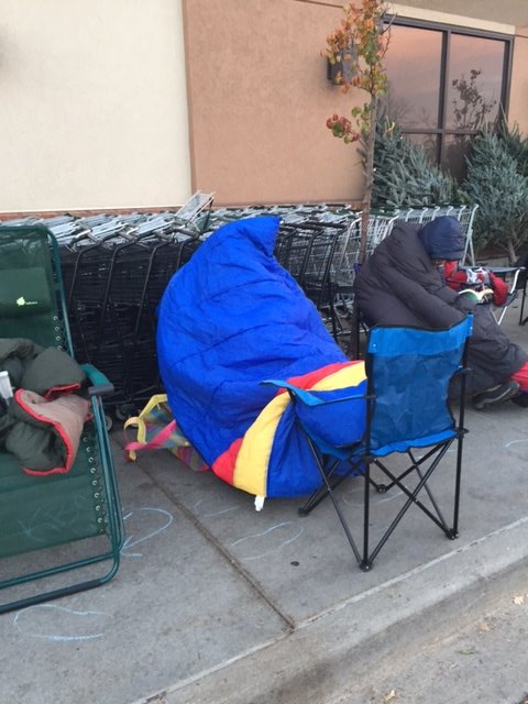 973KBCO's tweet photo. Hey @WFMFortCollins, you a little cold? #IAmStudioC https://t.co/kcxlMgb98v