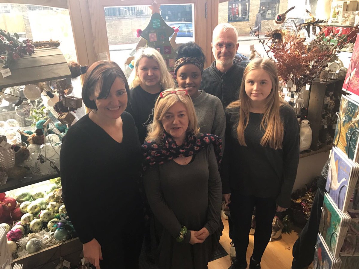 vickyfoxcroft's tweet photo. Great chatting with Magi from @magigifts - had a look round the shop and bought a few Christmas presents too! #SmallBizSatUK https://t.co/lgQKNtiIjR